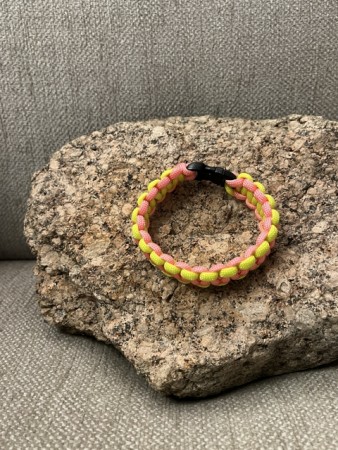 Rosa armbånd