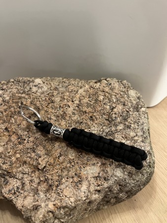 Kombinert snakeknot og cobra knute