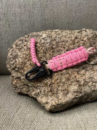 Knippe til å henge utstyr 
